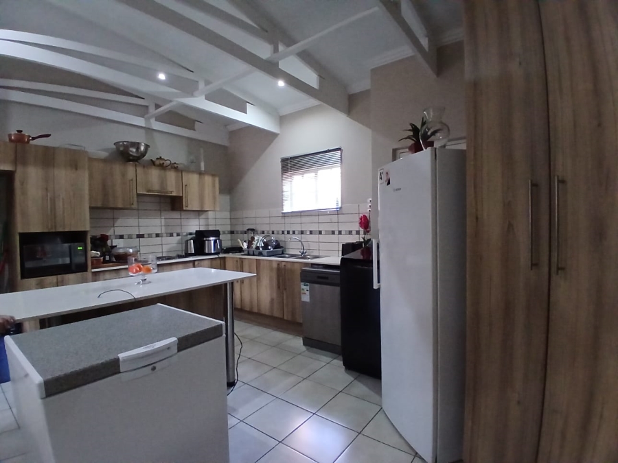 3 Bedroom Property for Sale in Waterval East North West